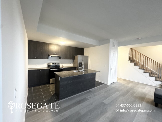 Building Photo - Spacious 3-Bedroom, 2.5-Bathroom Townhome ...