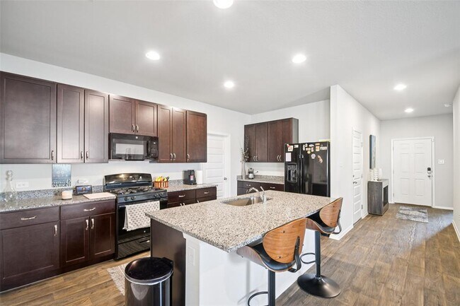 Foto del edificio - 5525 Sacra Cv