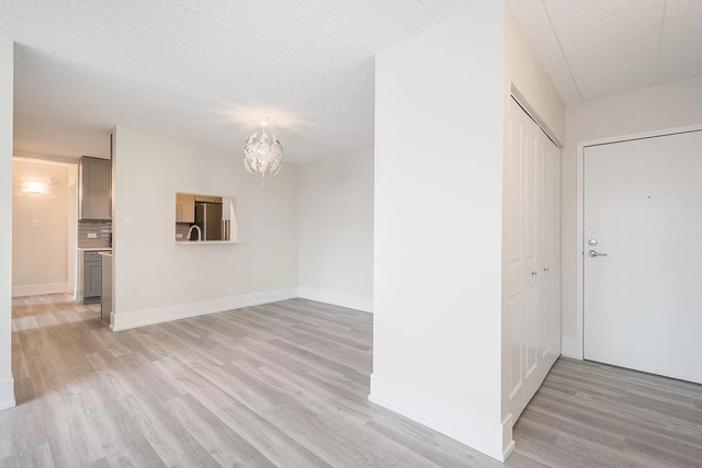 Foto del edificio - 637 E Woodland Park Ave