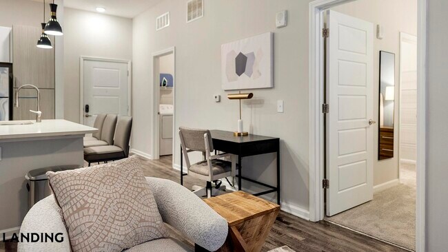 Foto del edificio - 5340 Periwinkle Hl Ave