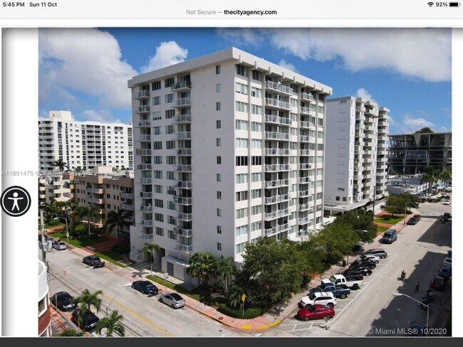 Building Photo - 1345 Lincoln Rd