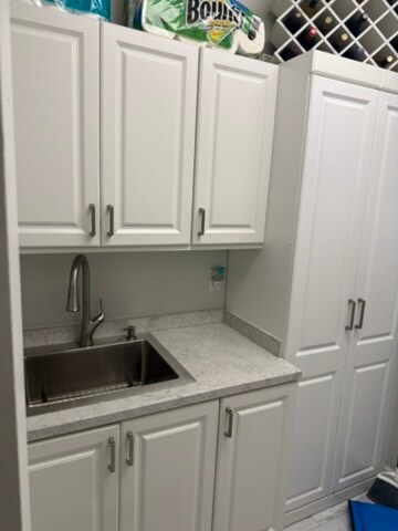 Cuarto de lavado y conexiones para lavadora y secadora - 395 S Crow Creek Dr NW