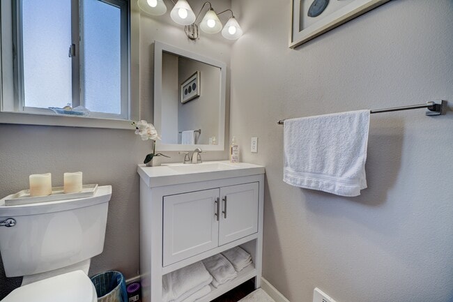 Foto del edificio - 10537 Midvale Ave N