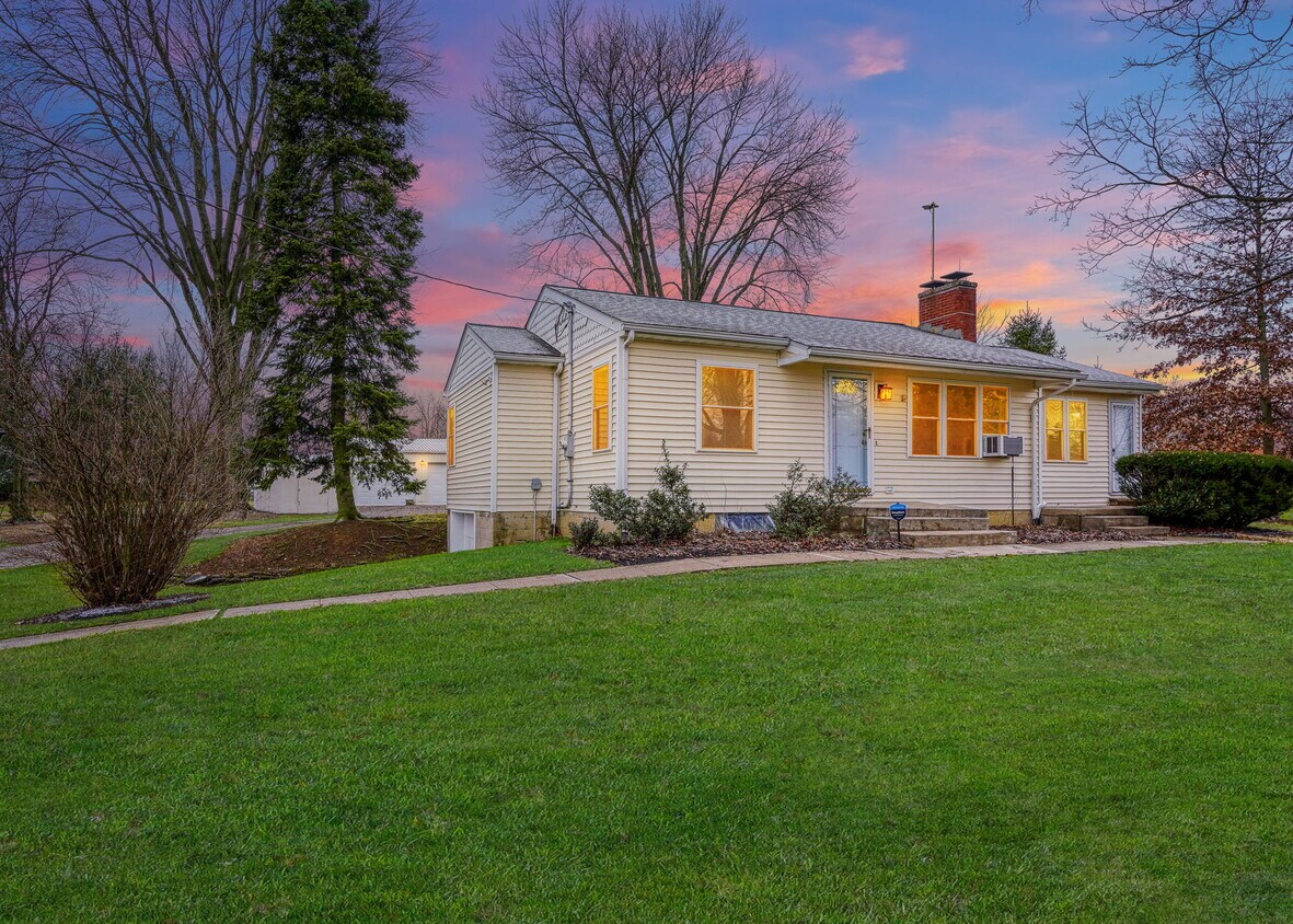 1808 E Powell Rd, Lewis Center, OH 43035 House Rental in Lewis Center