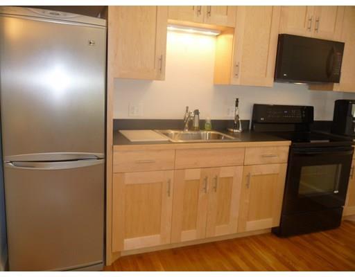 Building Photo - 190 Prospect St