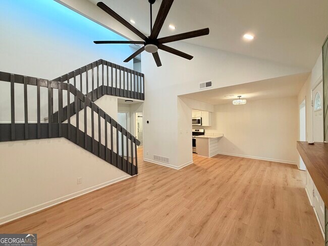 Foto del edificio - 1500 Planters Ridge Ln