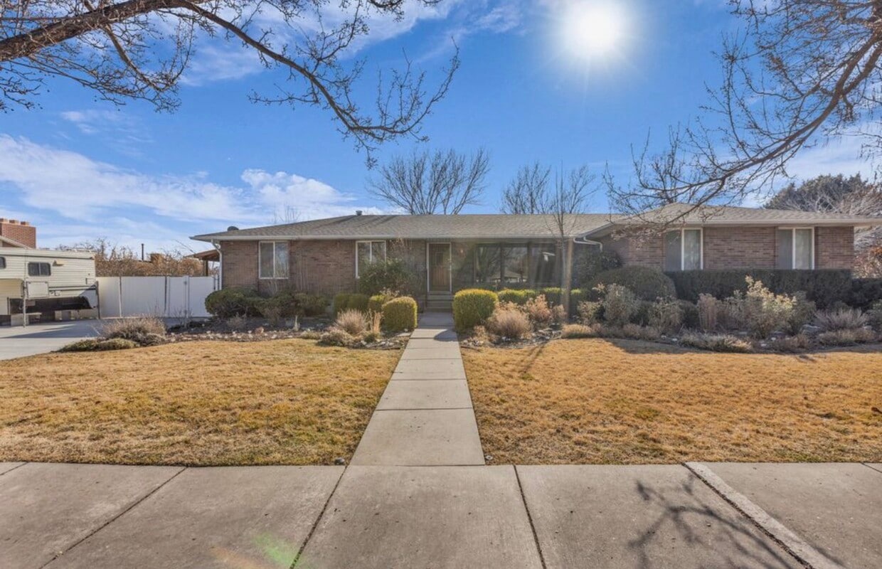Photo - 2321 Harvest Ln (West Jordan, UT)