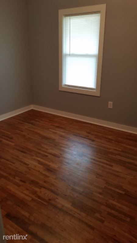Foto del edificio - 3 br, 1 bath Apartment - 1002 C st