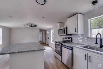 Building Photo - 89 Harbor Dr