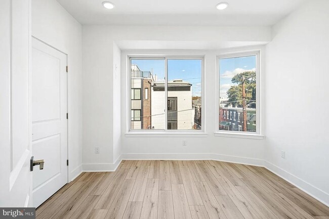 Building Photo - 2524 Cecil B. Moore Ave