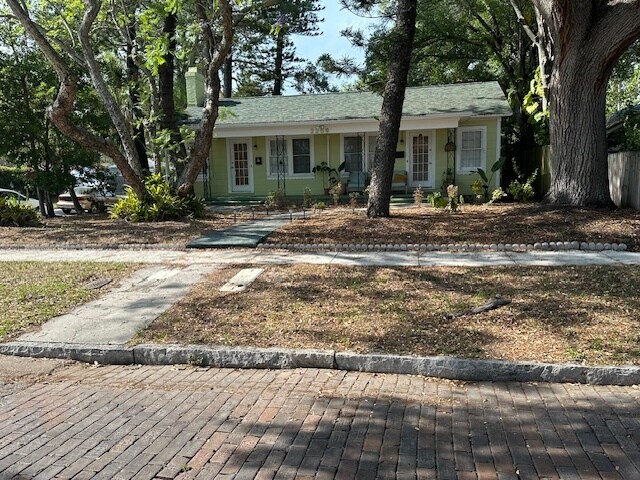 Building Photo - 2259 2nd Ave N