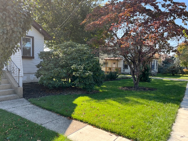 Foto del edificio - 6739 Cambridge Ave