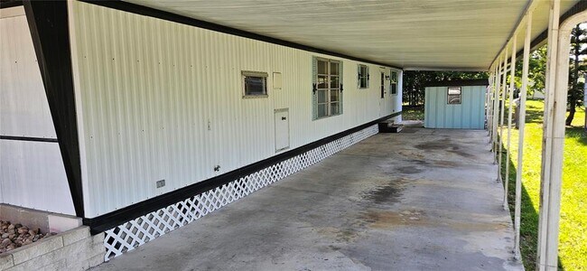 Foto del edificio - 4641 Orange Blossom Dr