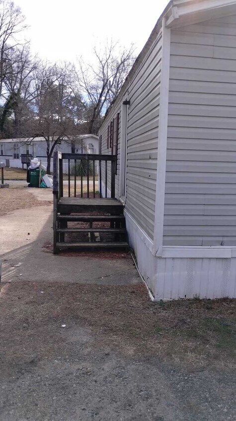 Primary Photo - For sale ONLY** 1995 Fleetwood mobile home...