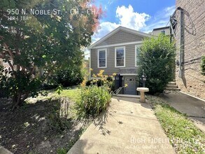 Building Photo - 950 N Noble St