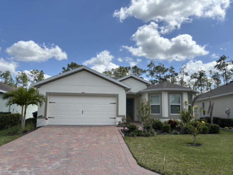 Foto principal - Large 3 Bedroom 2 Bath Home in Magnolia La...