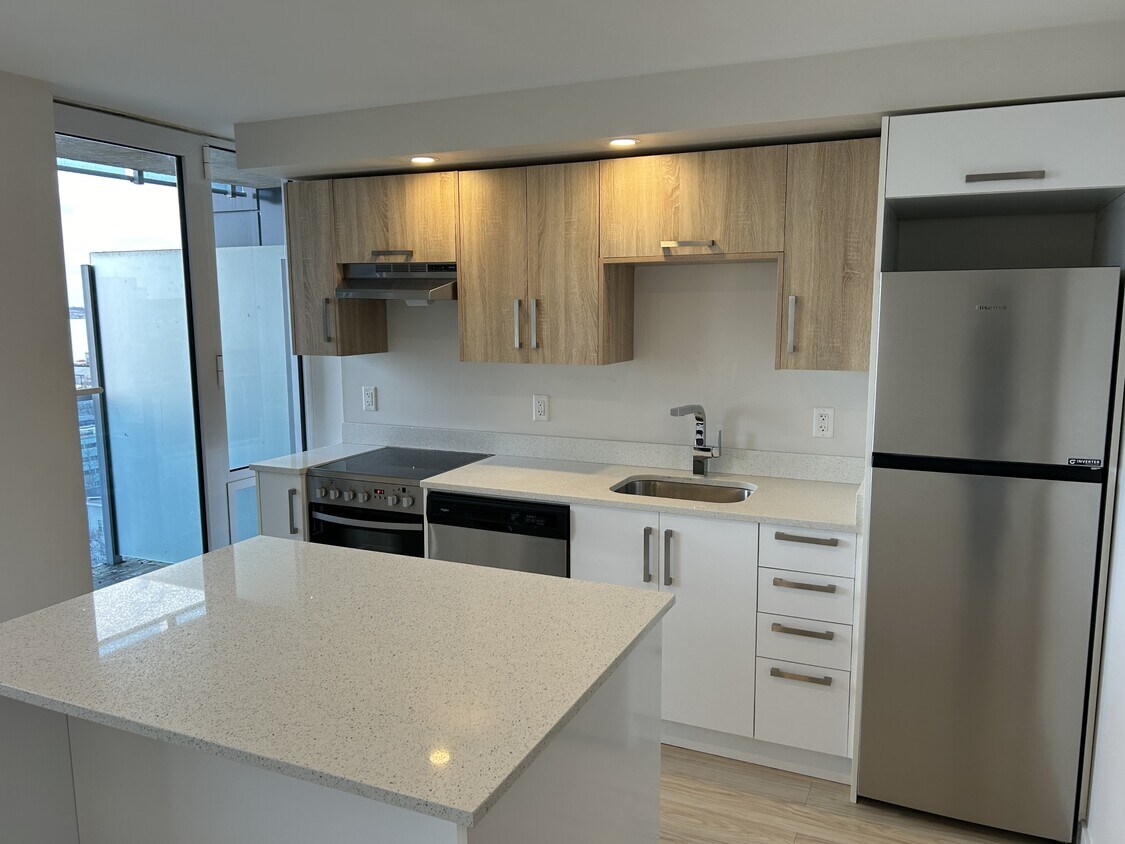 Photo principale - 5633-5633 Fenwick St