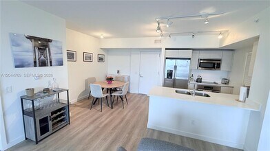 Building Photo - 4250 Biscayne Blvd