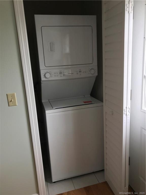 Foto del edificio - 3042 Fairfield Ave