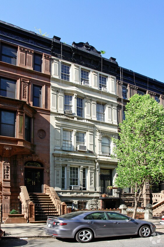 Building Photo - 54 W 85th St