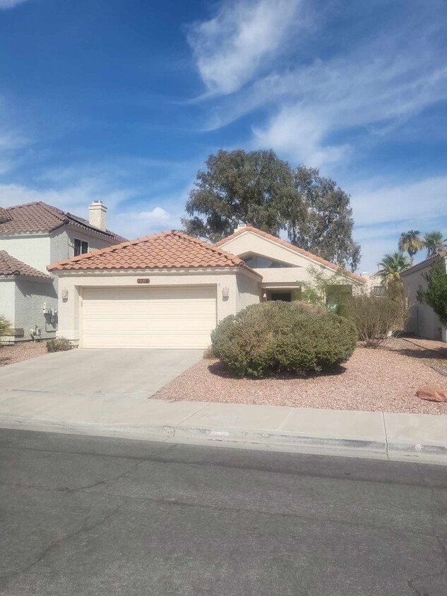 Primary Photo - 3 Bedroom home in Henderson