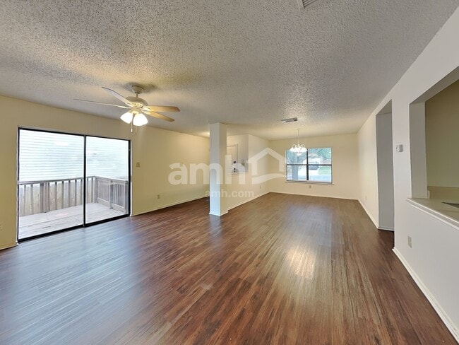 Building Photo - 9506 Arcade Ridge