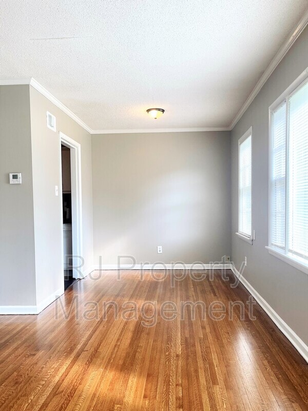 Photo - 3641 Bishops Bridge Rd House