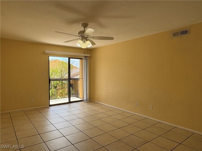 Foto del edificio - 2905 Winkler Ave