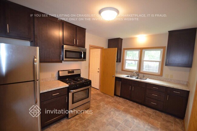 Foto del edificio - 3058 NE Stinson Blvd