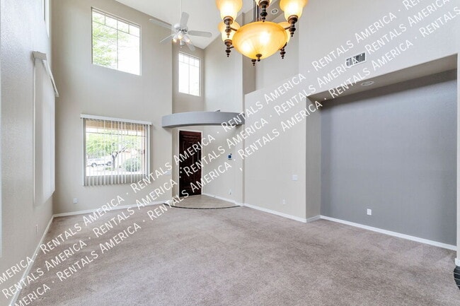 Building Photo - 12936 N Salt Cedar Dr