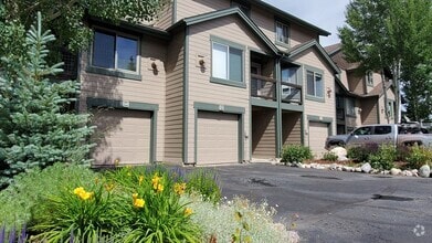 Building Photo - 291 Kestrel Ln