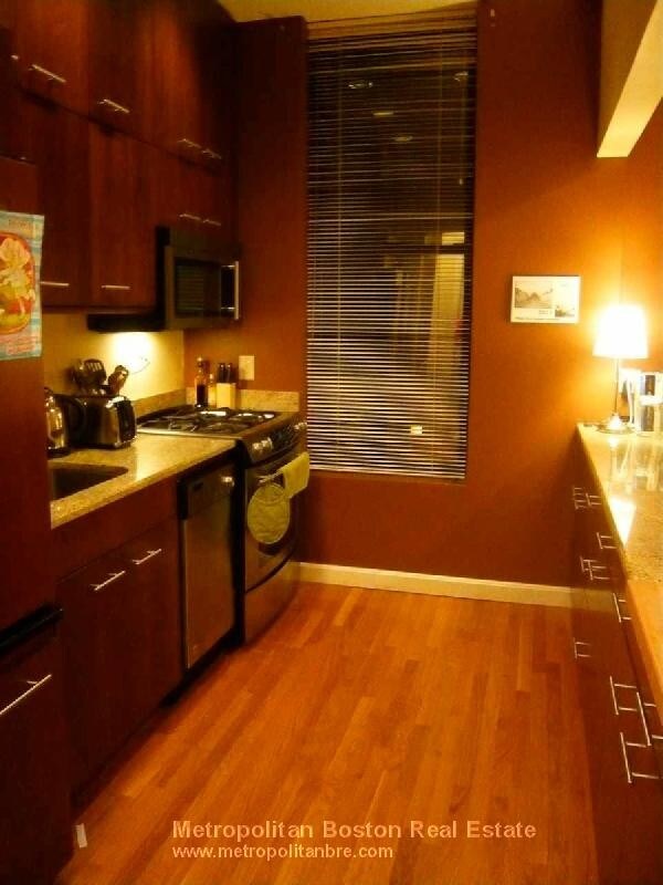 Foto del edificio - 302 Columbus Ave