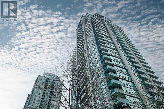 Photo du bâtiment - 3525-3525 Kariya Dr
