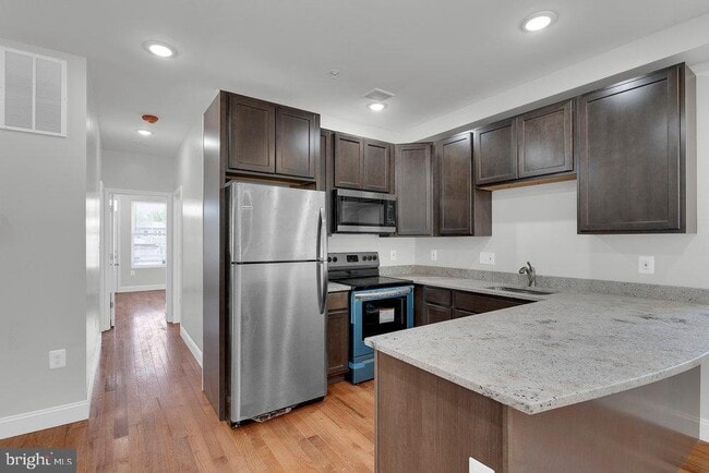 Building Photo - 1618-1620-1620 Constitution Ave NE