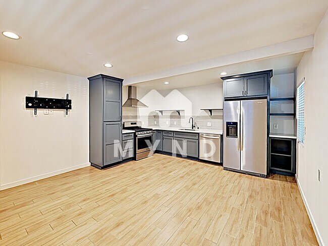 Building Photo - 1724 T St Apt 7