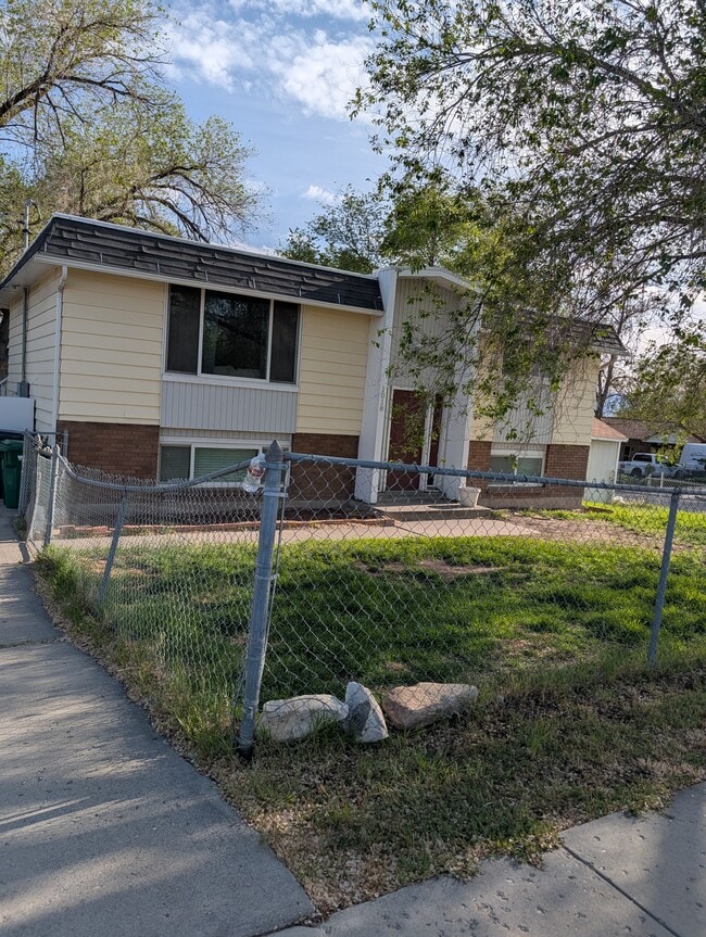 Building Photo - 1018 E 9400 S