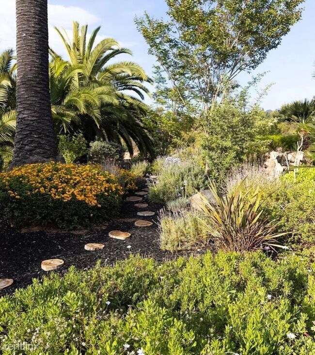 Foto del edificio - 2 br, 2 bath House - 2166 Warmlands Ave