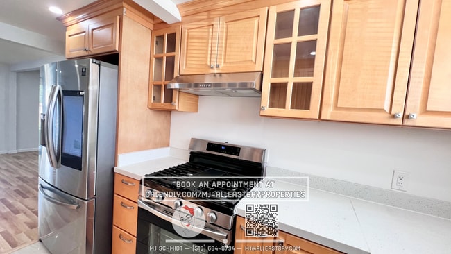 Building Photo - 3 bedroom home in El Sabrante with EV charger, 2 paring spots, 1 car garage, ac/heat, fenced in y...