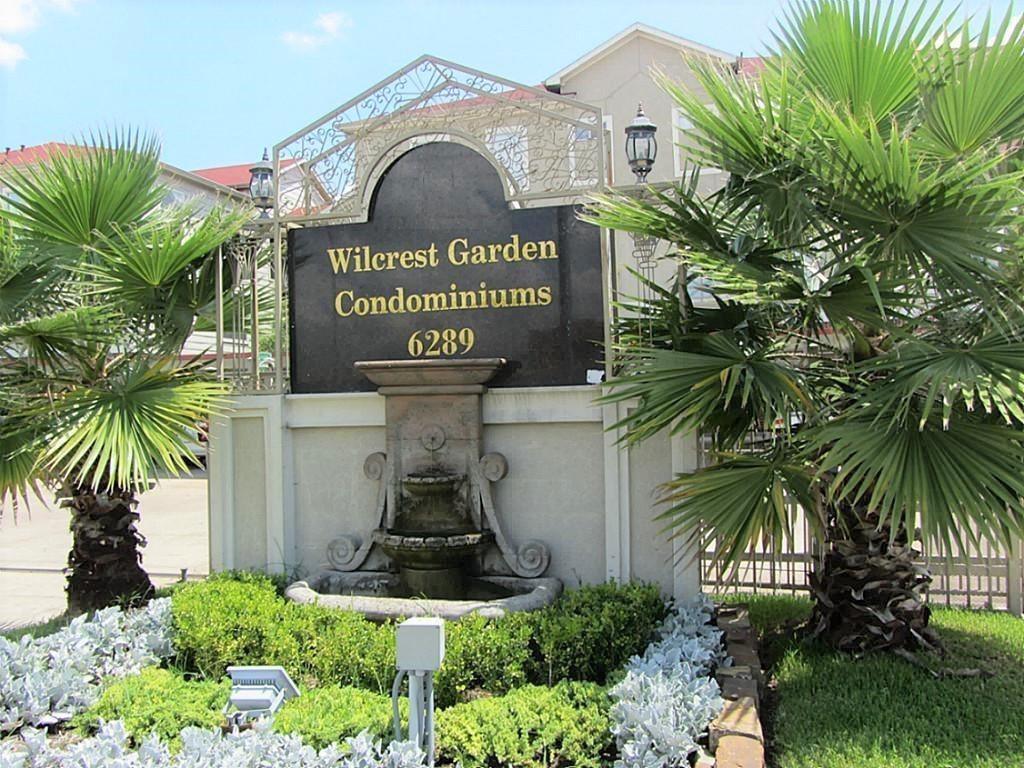 Foto principal - 6289 Wilcrest Dr