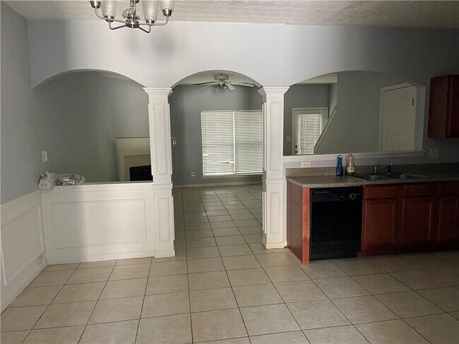 Foto del edificio - 1538 Viero Dr