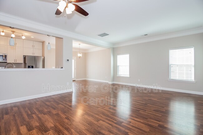 Foto del edificio - 1014 Black Oak Dr