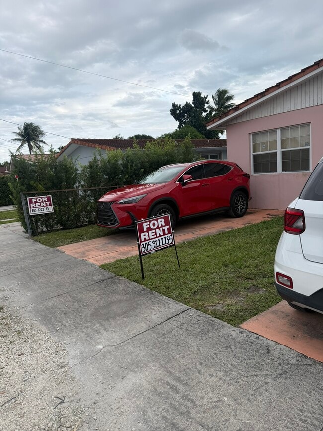 Photo - 3612 NW 5th St House