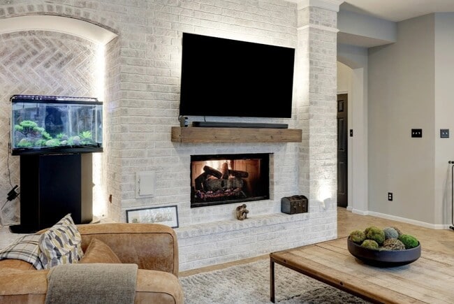 Photo - 7807 Allegro Dr House