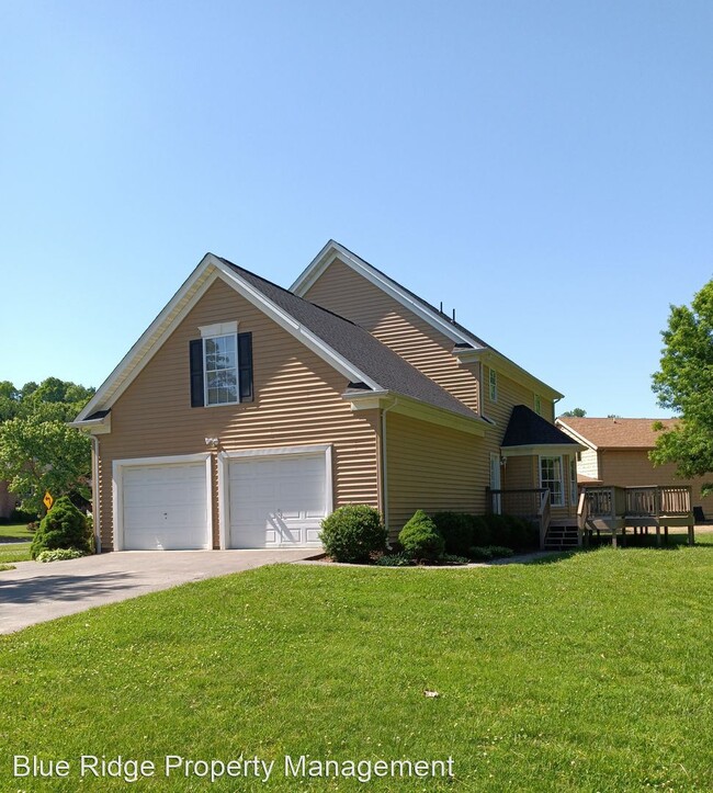 Building Photo - 4 br, 2.5 bath House - 2128 Lamont Street