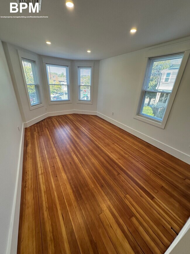 Foto del edificio - 452 Centre St