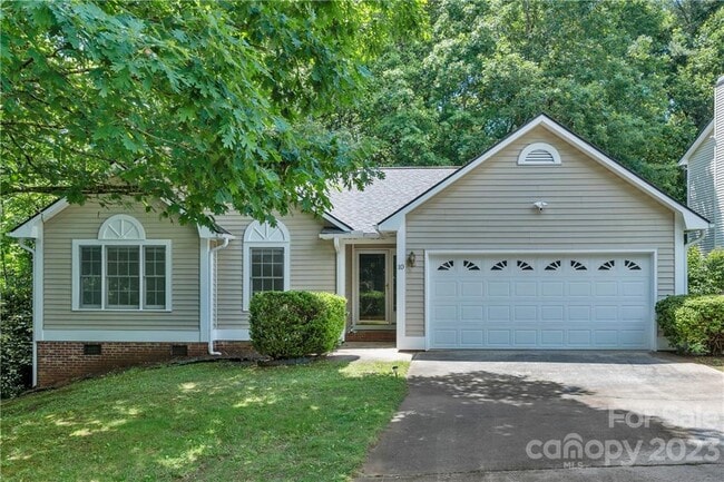 Building Photo - 10 Southchase Dr