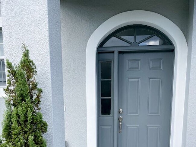 Foto del edificio - Beautifully Updated 3-Bedroom Townhouse in...