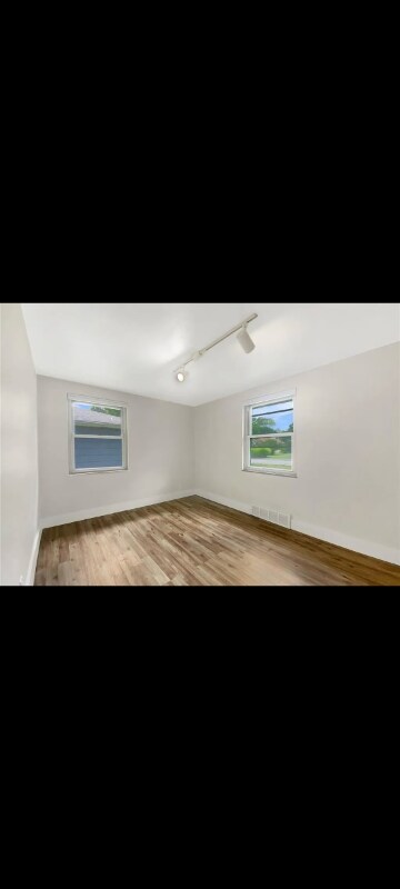 Foto del edificio - 614 Conover Ln