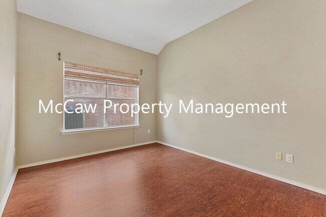 Foto del edificio - 5416 Timber Ridge Dr