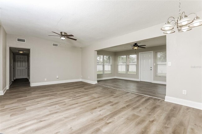 Building Photo - 5415 Alloway St
